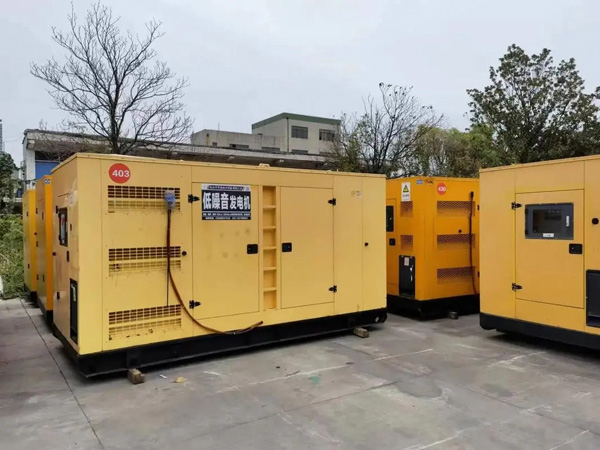 建德干式空气滤清器和湿式空气滤清器有什么区别？