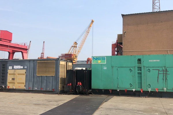 建德发电机出租空气滤清器的清洁频率是多少？