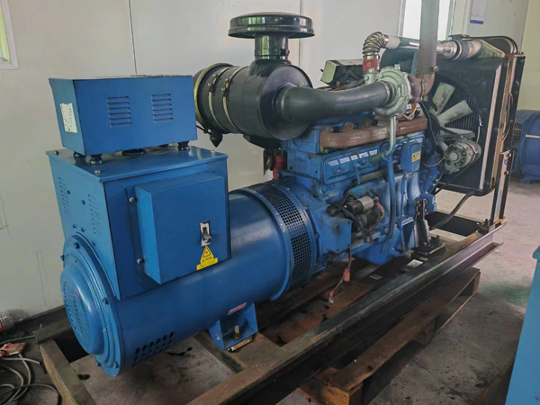 建德100kW柴油发电机组使用多级机油有哪些优缺点？